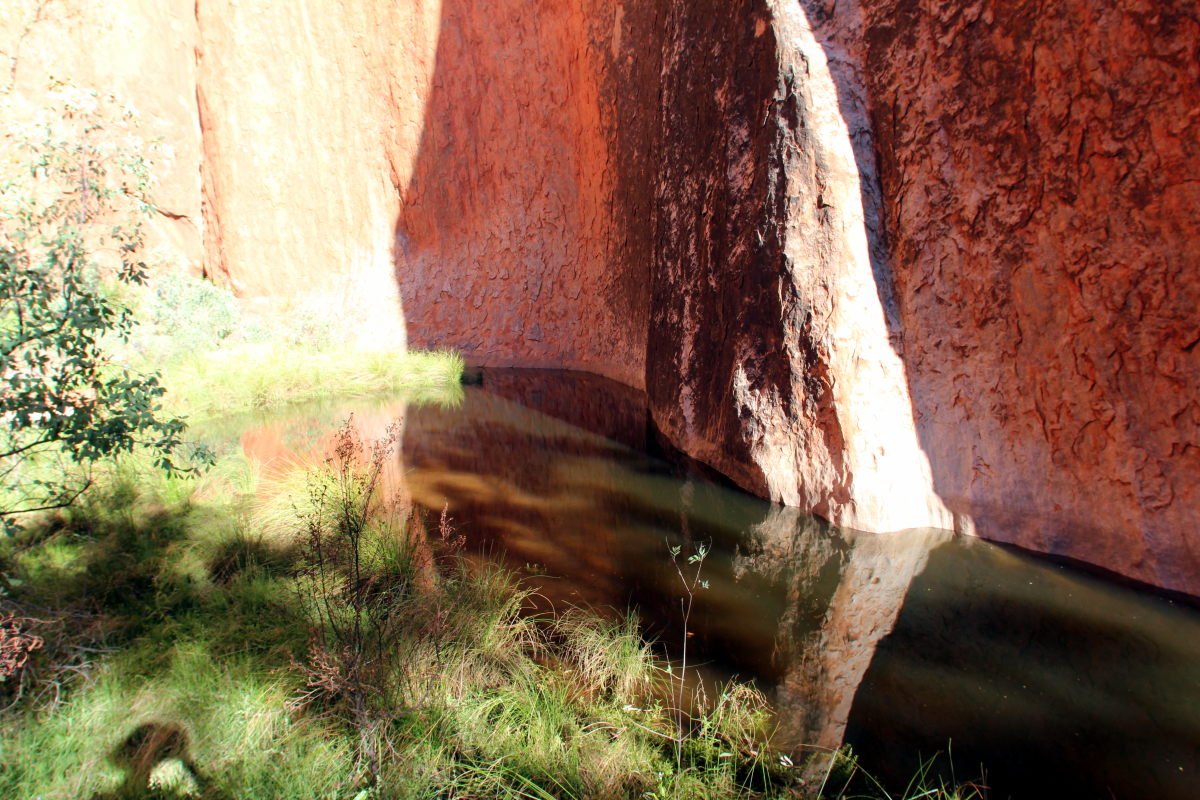 Australia0473_UluṟuAyersRock_MalaWalk_KantjuGorge